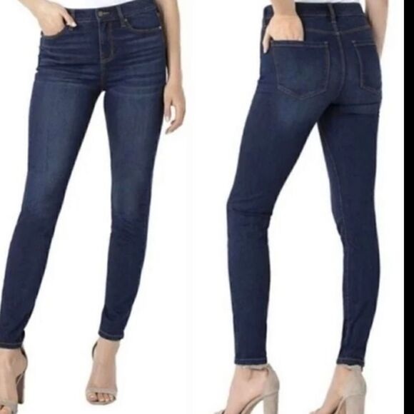 Cabi Dark Wash Knight Skinny Denim Jeans, Size 2 - Picture 1 of 7